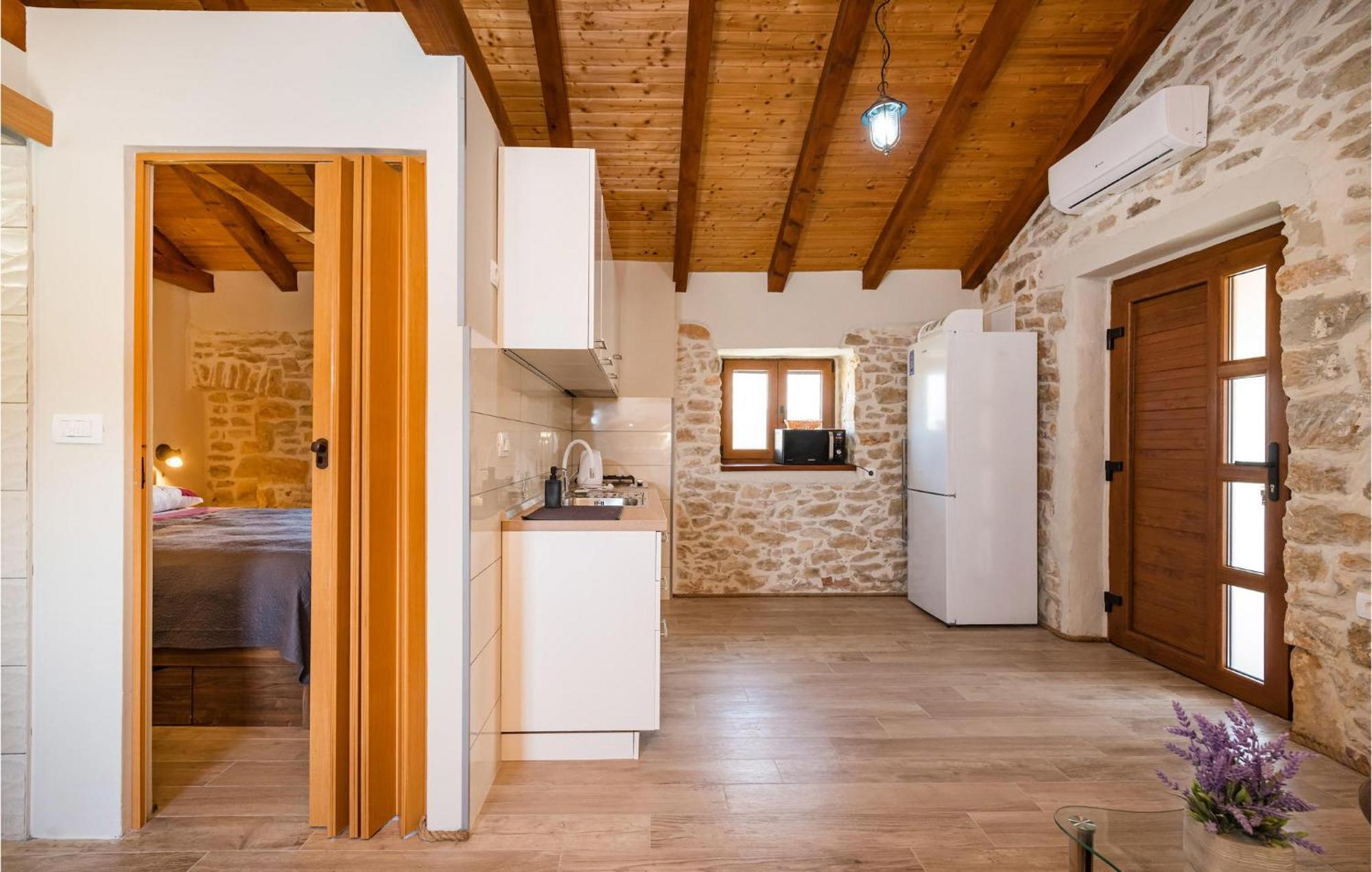 Pet Friendly Home In Murvica With Kitchen Kültér fotó