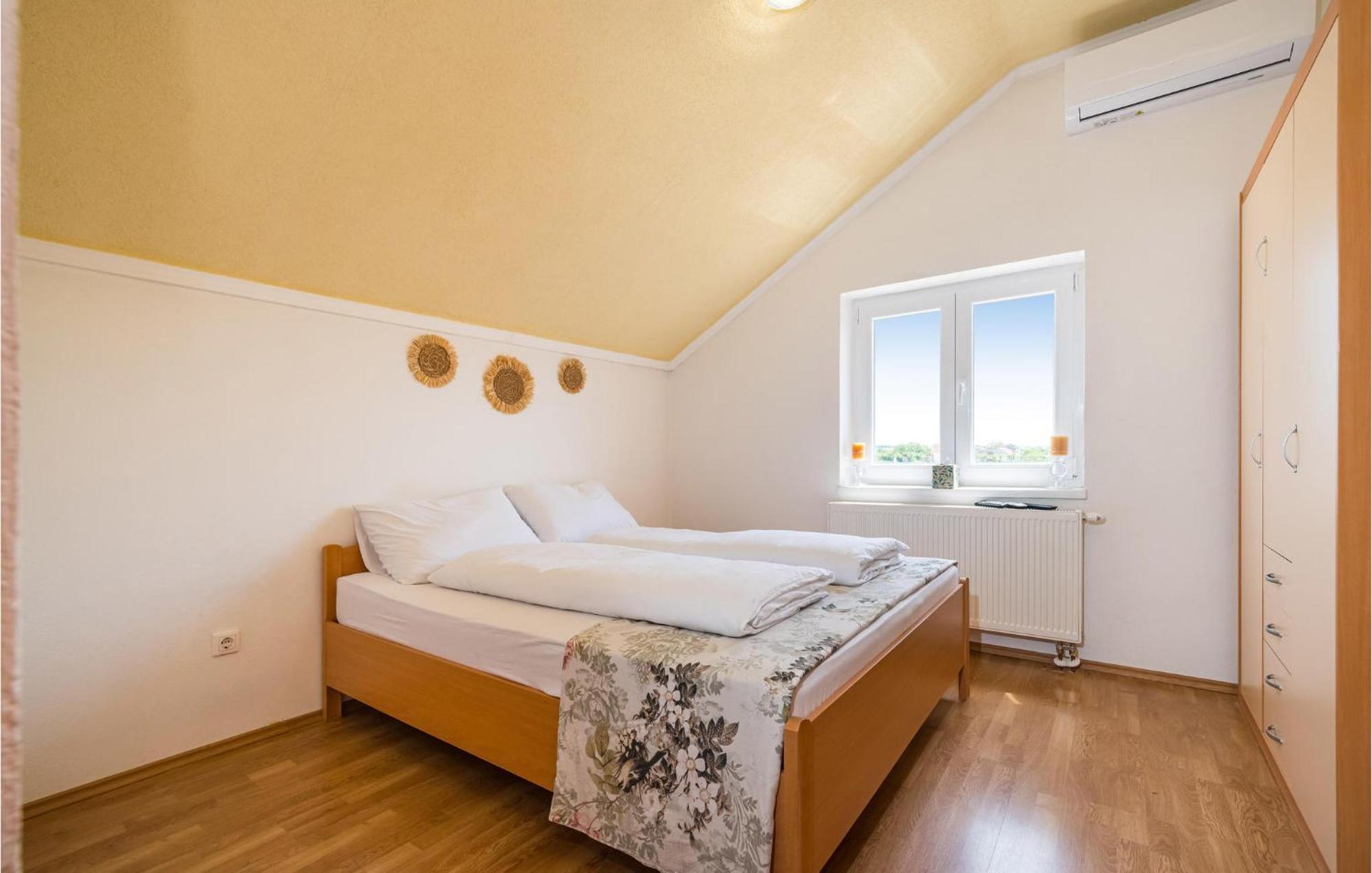 Pet Friendly Home In Murvica With Kitchen Kültér fotó